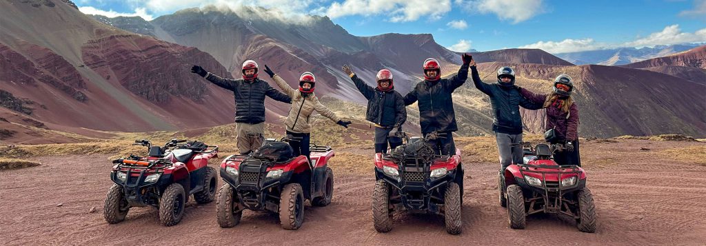 Excursão de dia inteiro à Montanha Arco-Íris (Vinicunca) em quadriciclo